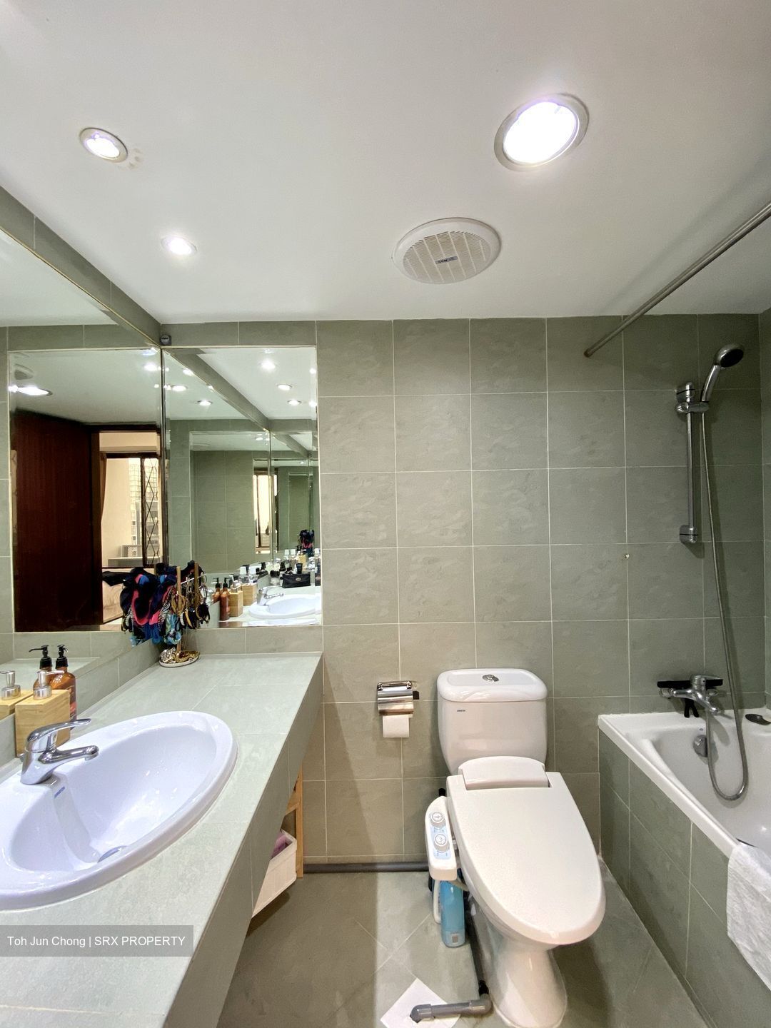 International Plaza (D2), Apartment #503618541